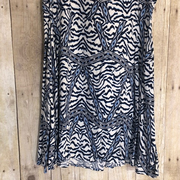 NEW Aztec Flowy Dress - Picture 2 of 6